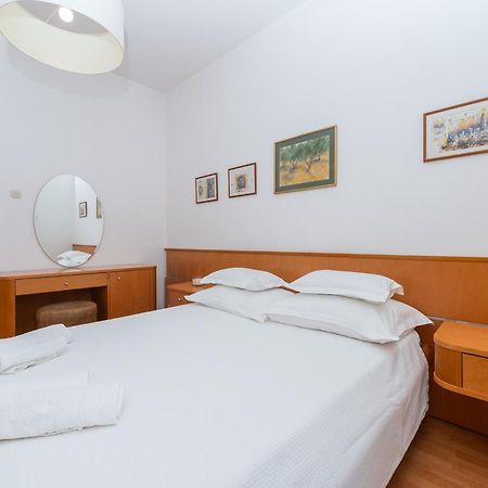 מאקרסקה Apartments Sokol מראה חיצוני תמונה