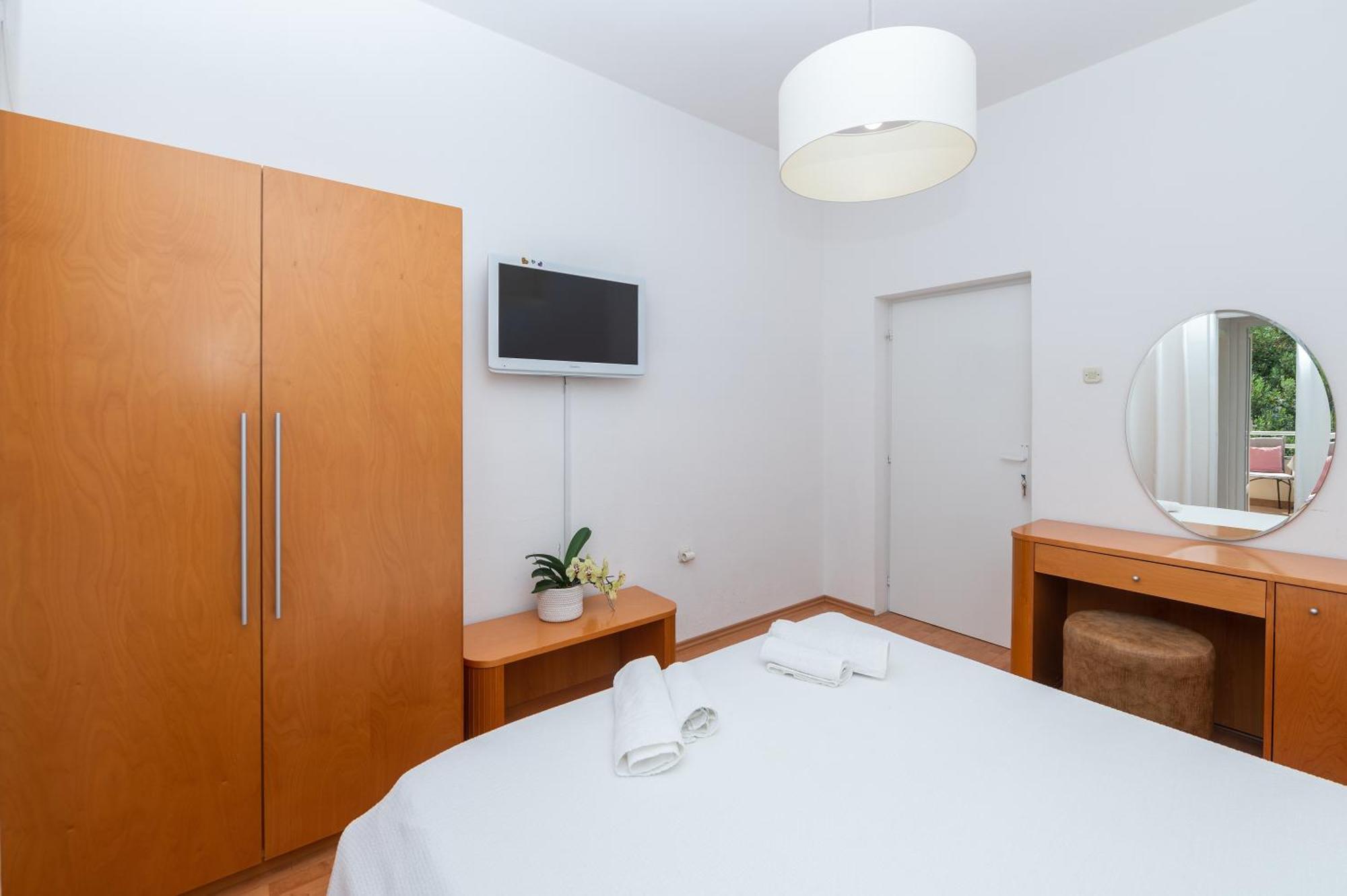 מאקרסקה Apartments Sokol מראה חיצוני תמונה