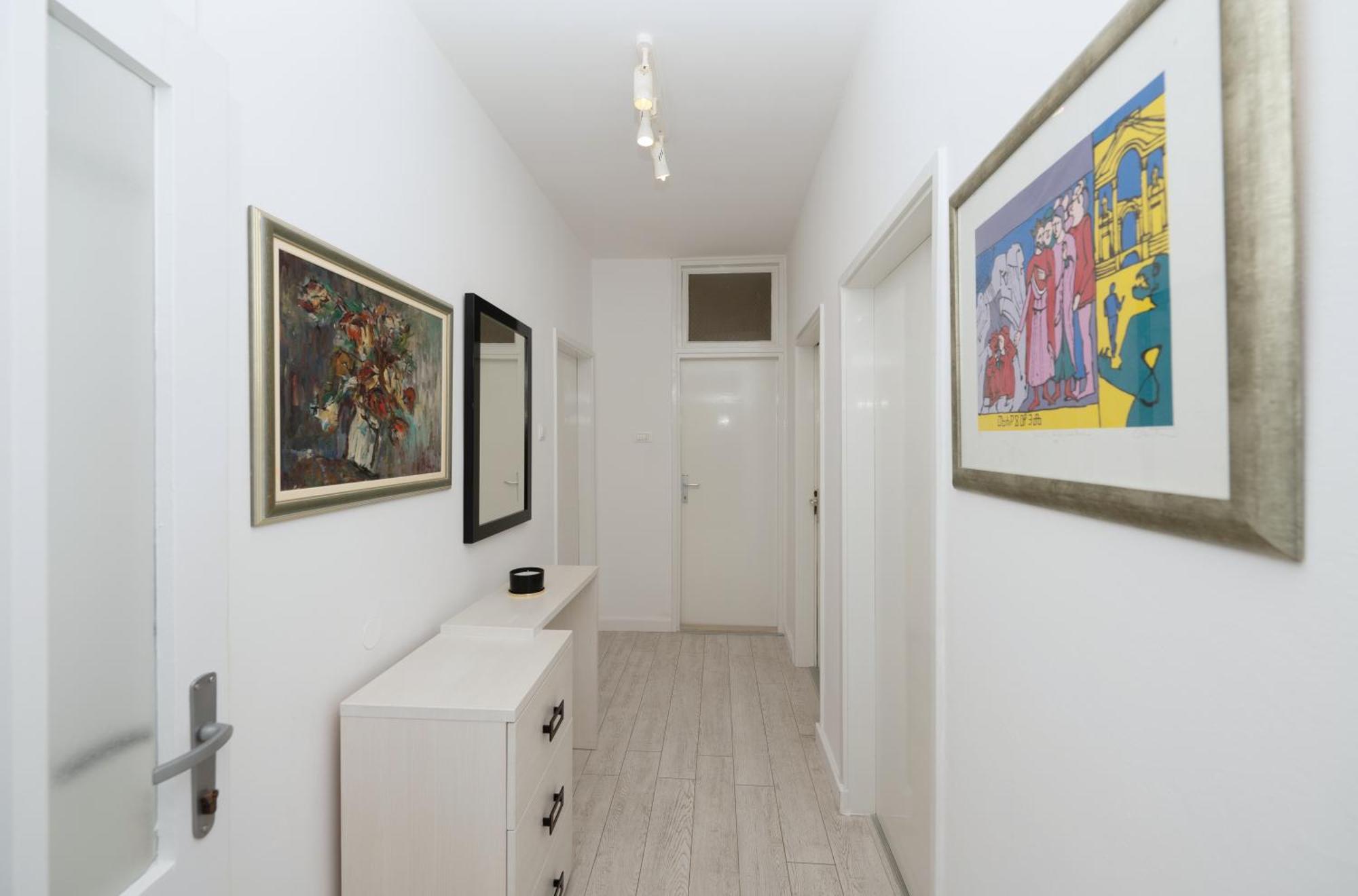 מאקרסקה Apartments Sokol מראה חיצוני תמונה