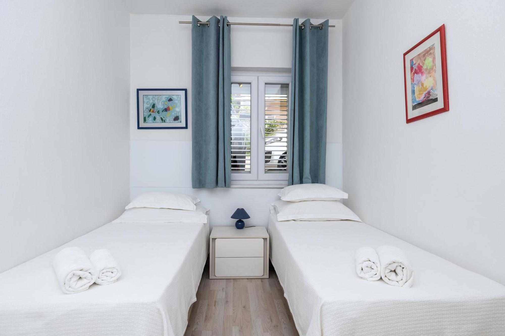 מאקרסקה Apartments Sokol מראה חיצוני תמונה