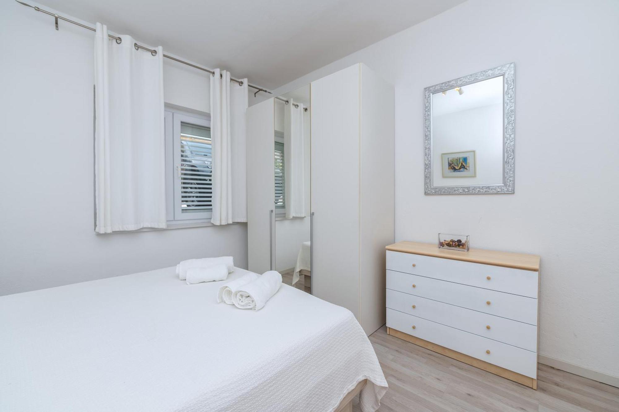 מאקרסקה Apartments Sokol מראה חיצוני תמונה