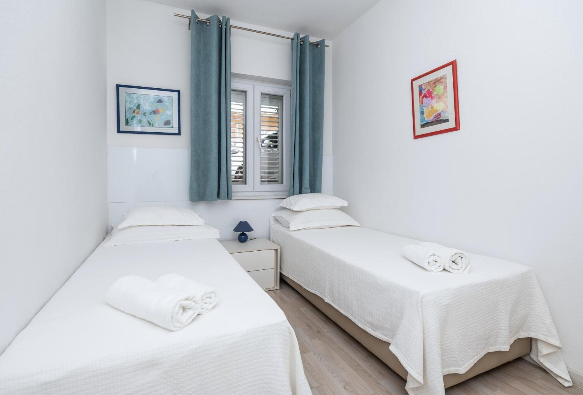 מאקרסקה Apartments Sokol מראה חיצוני תמונה