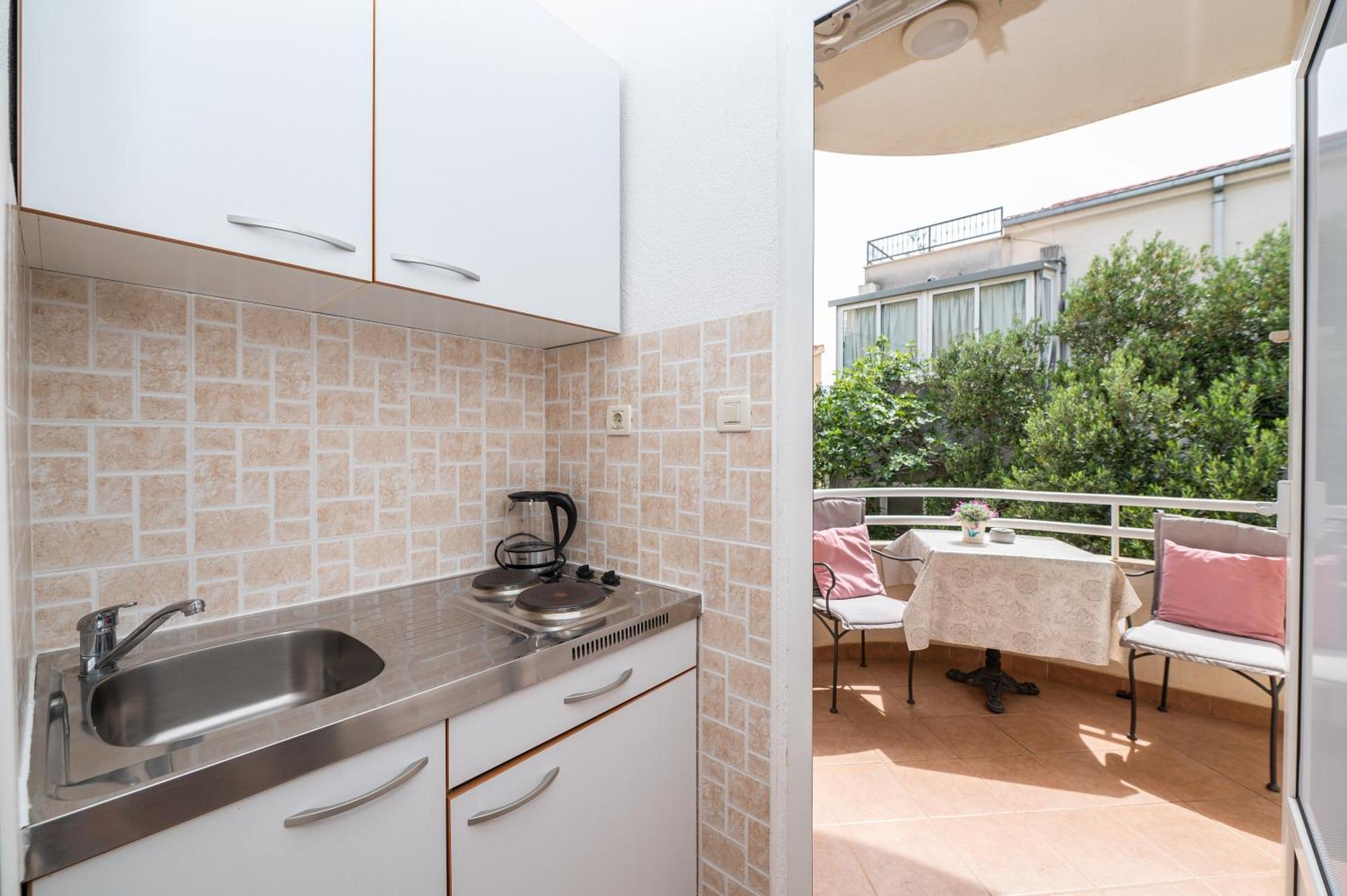 מאקרסקה Apartments Sokol מראה חיצוני תמונה