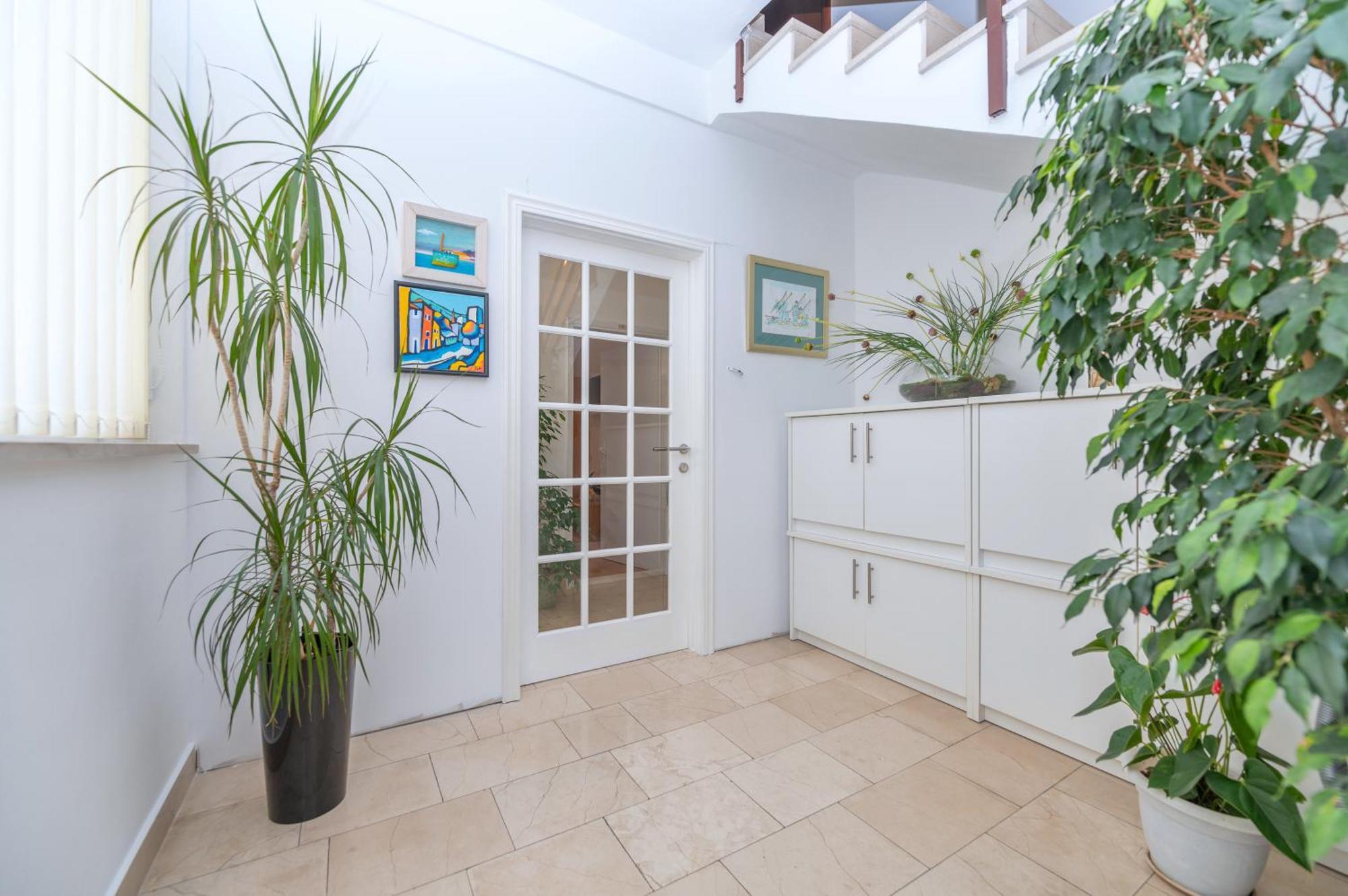 מאקרסקה Apartments Sokol מראה חיצוני תמונה